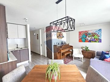 Moderno Departamento en 2do Piso - Ñuñoa