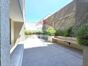 Moderno Departamento en 2do Piso - Ñuñoa