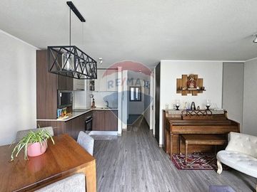 Moderno Departamento en 2do Piso - Ñuñoa