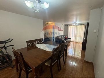 Espaciosa y Acogedora Casa en Excelente Ubicación