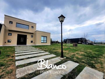 Casa en Venta en San Sebastian, Escobar, G.B.A. Zona Norte, Argentina