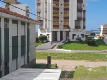 DEPARTAMENTO EN VENTA A UNA CUADRA DE LA PLAYA, AV ENTRE 139 Y 140 -VILLA GESELL-