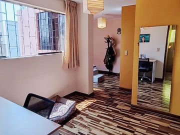 EXCLUSIVO DÚPLEX EN SANTIAGO DE SURCO – LUJO, ESPACIO Y UBICACIÓN PRIVILEGIADA