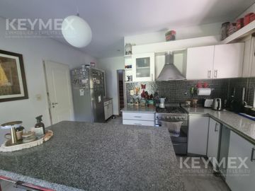 Venta Casa Villa Rosa Barrio Cerrado Buen Retiro 5 ambientes