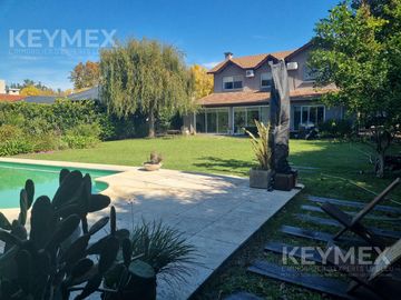 Venta Casa Villa Rosa Barrio Cerrado Buen Retiro 5 ambientes