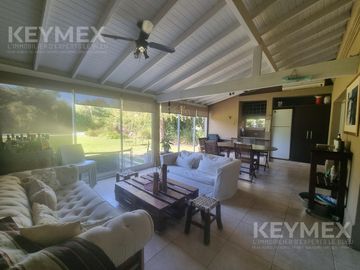 Venta Casa Villa Rosa Barrio Cerrado Buen Retiro 5 ambientes
