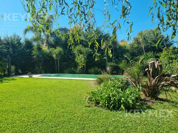 Venta Casa Villa Rosa Barrio Cerrado Buen Retiro 5 ambientes