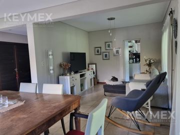 Venta Casa Villa Rosa Barrio Cerrado Buen Retiro 5 ambientes