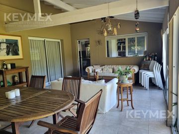 Venta Casa Villa Rosa Barrio Cerrado Buen Retiro 5 ambientes