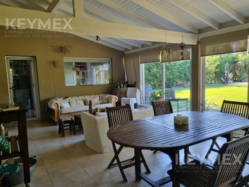 Venta Casa Villa Rosa Barrio Cerrado Buen Retiro 5 ambientes
