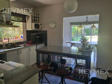 Venta Casa Villa Rosa Barrio Cerrado Buen Retiro 5 ambientes