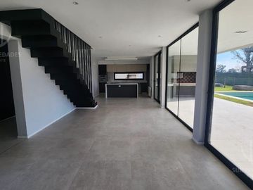 Casa en  Canning Chico