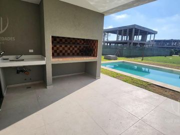 Casa en  Canning Chico