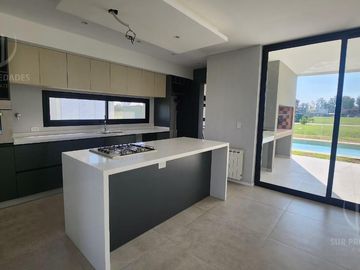 Casa en  Canning Chico