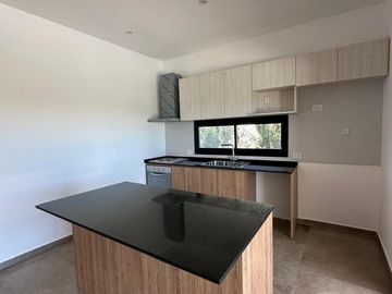 Casa en venta - Barrio San Felipe, Canning