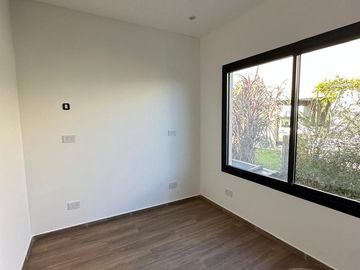 Casa en venta - Barrio San Felipe, Canning