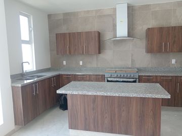 CASA NUEVA EN VENTA EN PEDREGAL DE SHOENSTATT, CORREGIDORA, QRO.