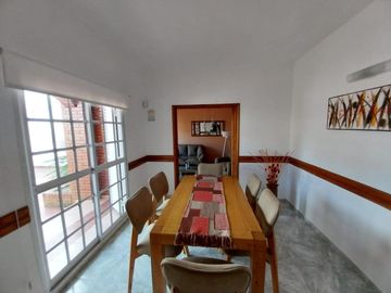 PH en venta - 3 Dormitorios 2 Baños - Santa Teresita