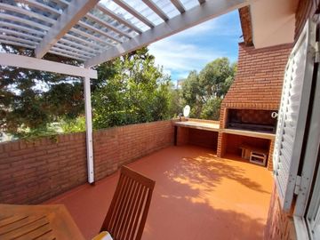PH en venta - 3 Dormitorios 2 Baños - Santa Teresita
