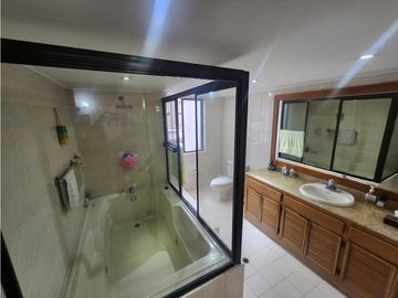 APARTAMENTO EN VENTA   LAURELES  ALMENDROS  PENTHOUSE  DUPLEX