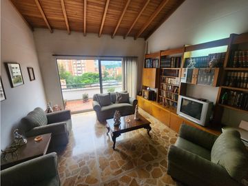 APARTAMENTO EN VENTA   LAURELES  ALMENDROS  PENTHOUSE  DUPLEX