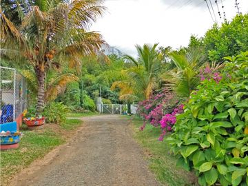 CASA CAMPESTRE HOTEL EN VENTA, MULALO, YUMBO, VALLE DEL CAUCA