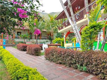 CASA CAMPESTRE HOTEL EN VENTA, MULALO, YUMBO, VALLE DEL CAUCA