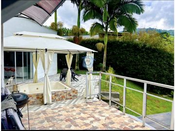 Casa campestre en venta en el km7 via el Pollo