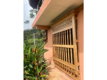 SE VENDE CASA FINCA EN EL SUROESTE ANTIOQUEÑO