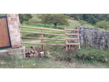SE VENDE CASA FINCA EN EL SUROESTE ANTIOQUEÑO