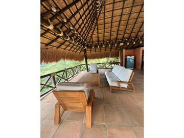 SE VENDE CASA FINCA EN EL SUROESTE ANTIOQUEÑO