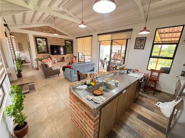 EN VENTA CASA CAMPESTRE UBICADA EN CIRCASIA QUINDIO