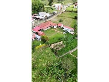 EN VENTA CASA CAMPESTRE UBICADA EN CIRCASIA QUINDIO