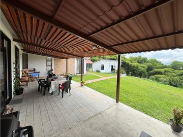 EN VENTA CASA CAMPESTRE UBICADA EN CIRCASIA QUINDIO