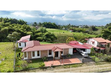 EN VENTA CASA CAMPESTRE UBICADA EN CIRCASIA QUINDIO