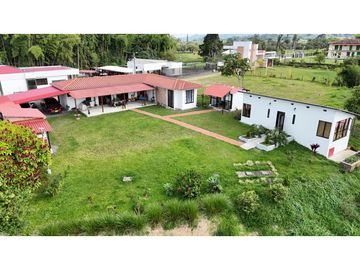 EN VENTA CASA CAMPESTRE UBICADA EN CIRCASIA QUINDIO