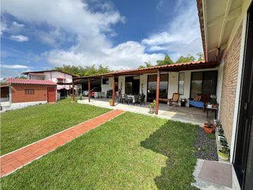 EN VENTA CASA CAMPESTRE UBICADA EN CIRCASIA QUINDIO