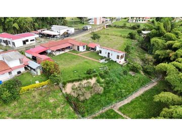 EN VENTA CASA CAMPESTRE UBICADA EN CIRCASIA QUINDIO