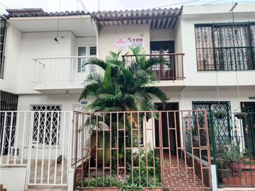 VENTA CASA  BRISAS DE LOS ALAMOS CALI