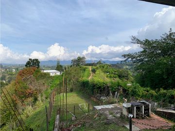 Venta de Finca/Hostal en el Peñol, con súper vista a la Represa