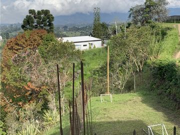 Venta de Finca/Hostal en el Peñol, con súper vista a la Represa