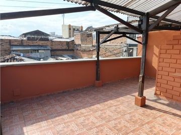 EN RENTA CASA, PEREIRA RISARALDA