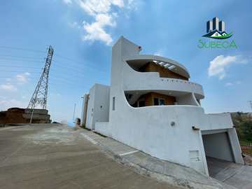 Casa en Fraccionamiento Privado Zona UV Xalapa, 3 recámaras