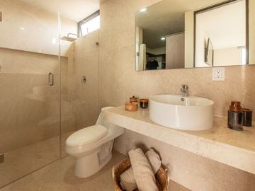Casa en Venta en ALTIKA Modelo CEOS 2 Niveles