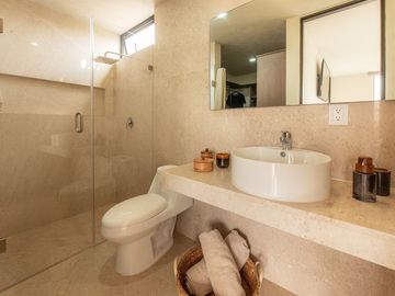 Casa en Venta en ALTIKA Modelo CEOS 3 Niveles