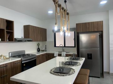 Casa en Venta en Tijuana, modelo Marsella con Vista al Mar