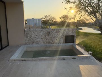 CASA EN VENTA , PRIVADA ALTOZANO, MERIDA, YUCATAN