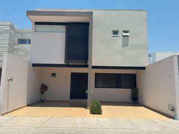 Sierra Nogal casa en venta Impecable como nueva
