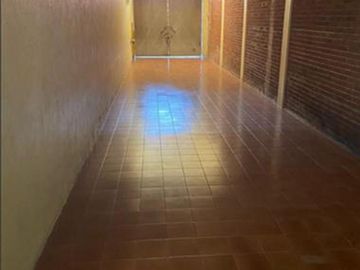 VENTA DE CASA CON USO DE SUELO EN RESIDENCIAL COLÓN EN TOLUCA