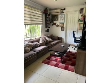 Casa en Venta en Paseo Dorado – Dorado Lake, Condado del Rey MLD